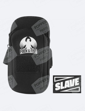 Pochette Darklands avec tag “Slave” interchangeable - Détail produit